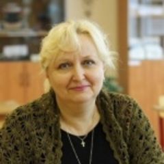 Устинова Галина